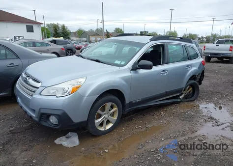 2014 Subaru Outback 2.5I z USA, uszkodzony, nr VIN 4S4BRBACXE3303632